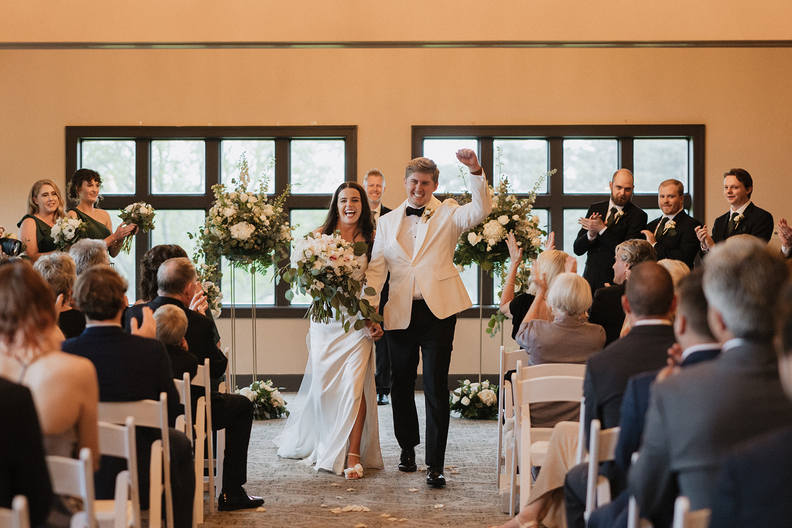 omaha country club dress code A Country Club Wedding in Omaha || Kipper + Emmy