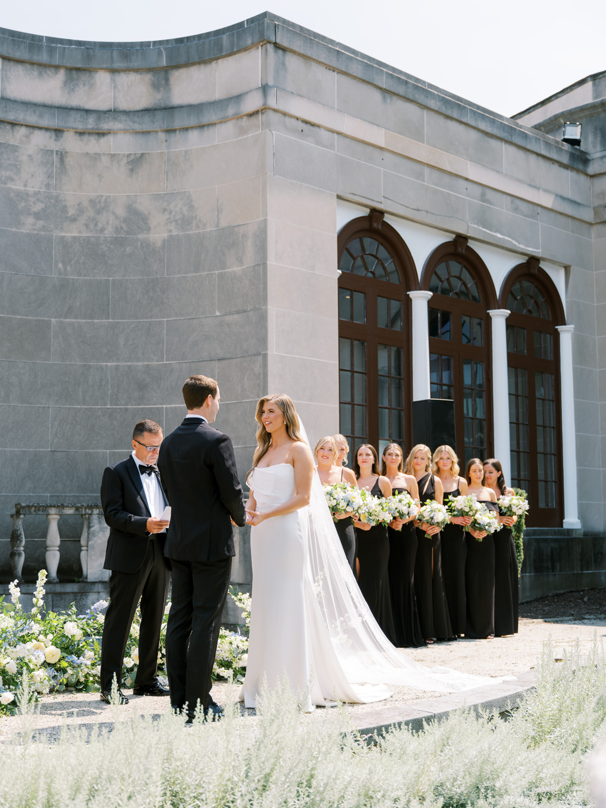The Hanna Garden Wedding in Cleveland, Ohio - Juliana Kae Photography, image size:1200x1600