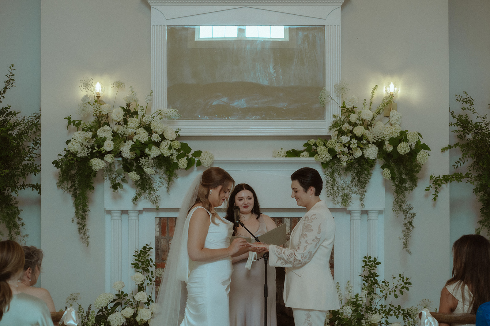 Romantic Spring Wedding at Pickett Place | Chloe \u0026 Haley — The Rose  Reflective, image size:1600x1066