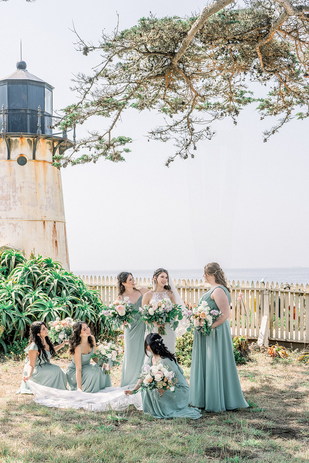 A Romantic Half Moon Bay Wedding at Oceano Hotel - tiffanylongeway.com